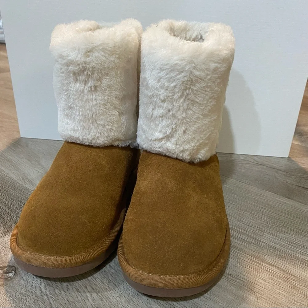 Koolaburra by UGG Aubrei Short Girl’s Booties